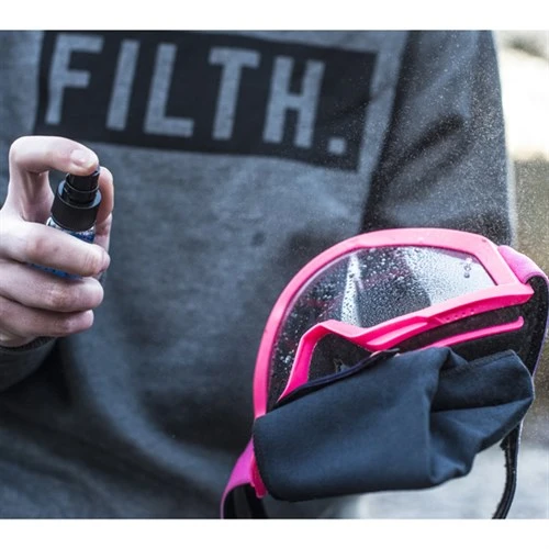 Muc-Off Visor, Lens & Goggle Cleaning Kit 5 Muc-Off Visor, Lens & Goggle Cleaning Kit - Image 3